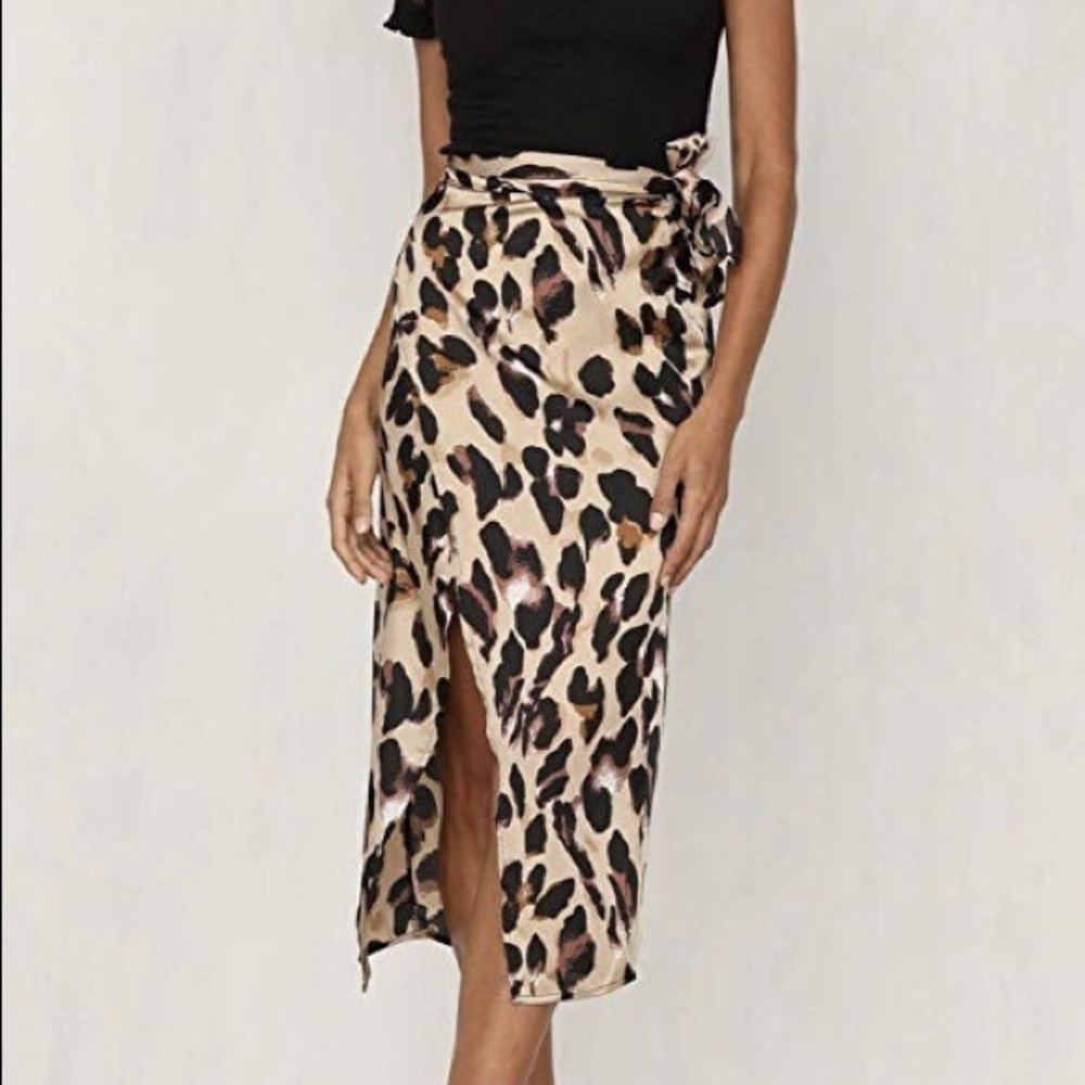 Leopard print wrap midi skirt